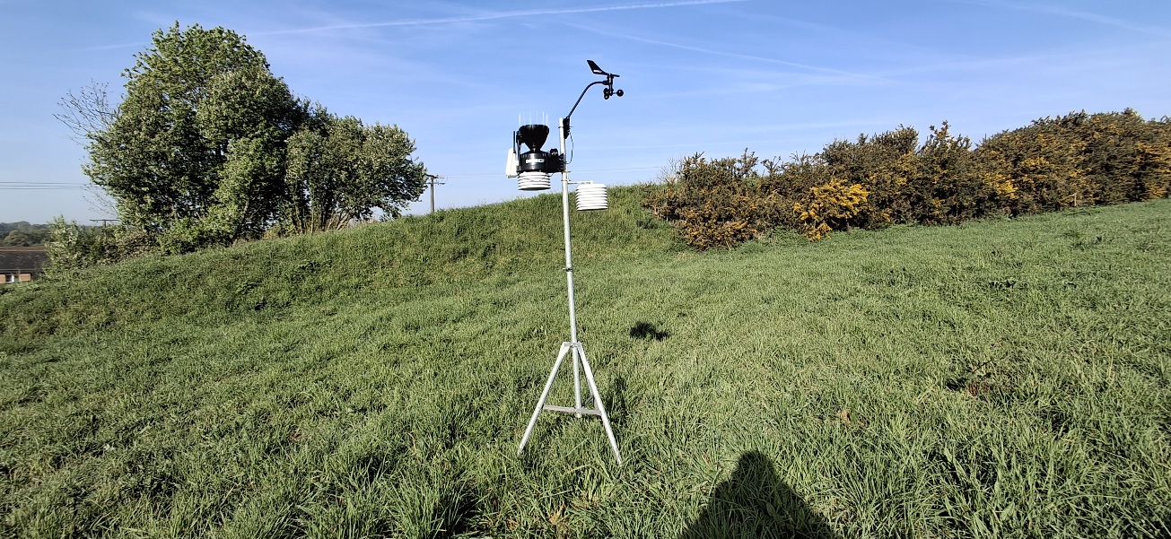 Photo Ouest de la station Montreuil-le-Gast